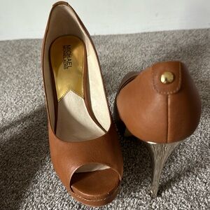 Michael Kors peep Toe Heel